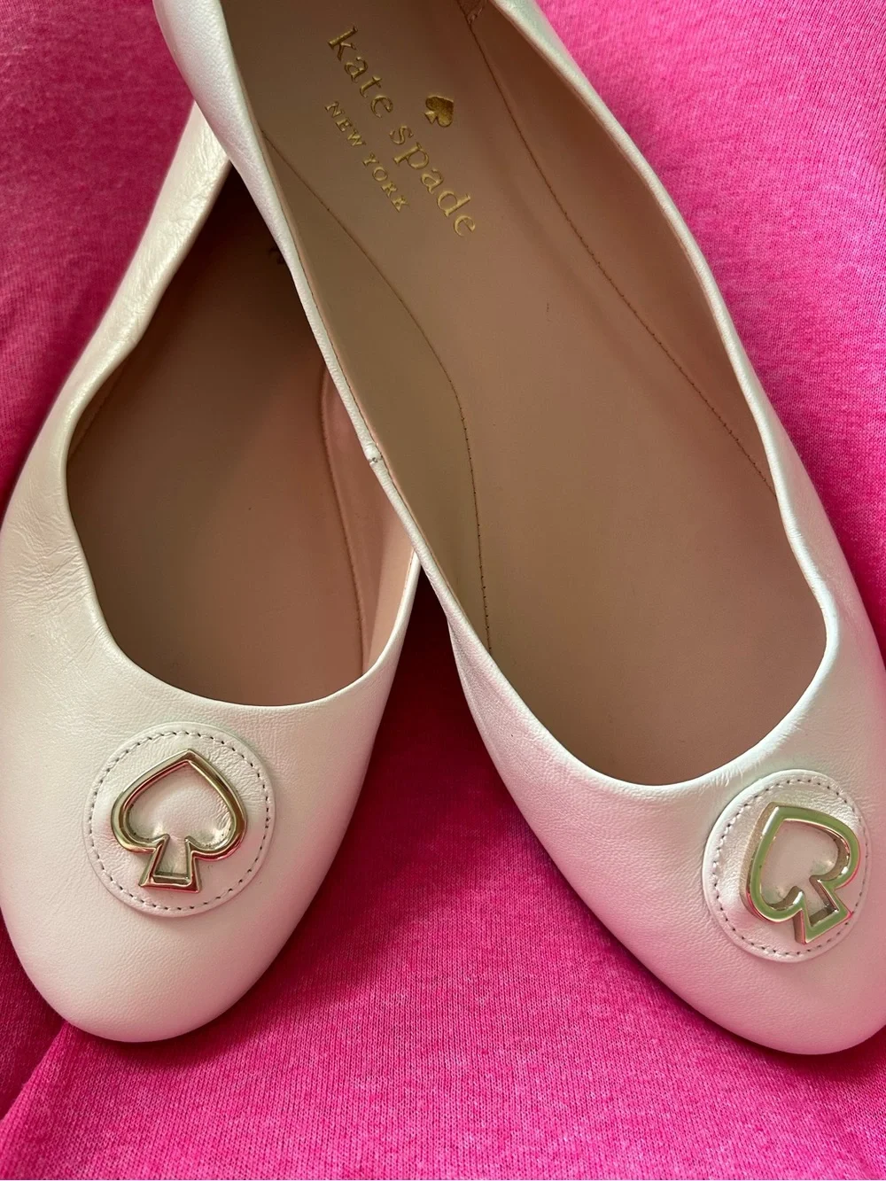 Kate Spade Pallenberg white flats leather silver never worn sz 9B